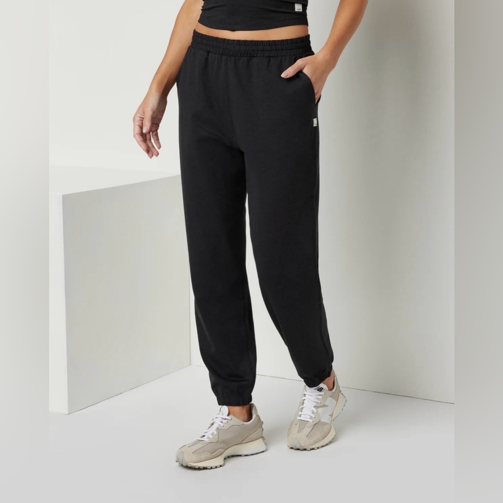 Vuori Boyfriend Sweatpant small